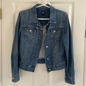 Gap Jean Jacket Women’s size small